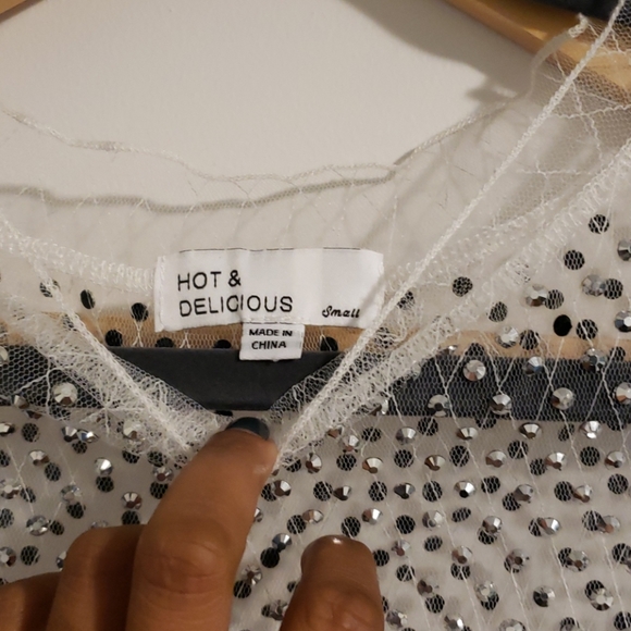 M Boutique Crop mesh top - Picture 3 of 3